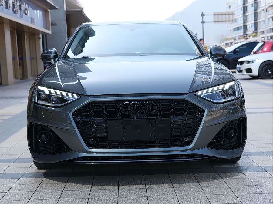 Audi A4L 2021