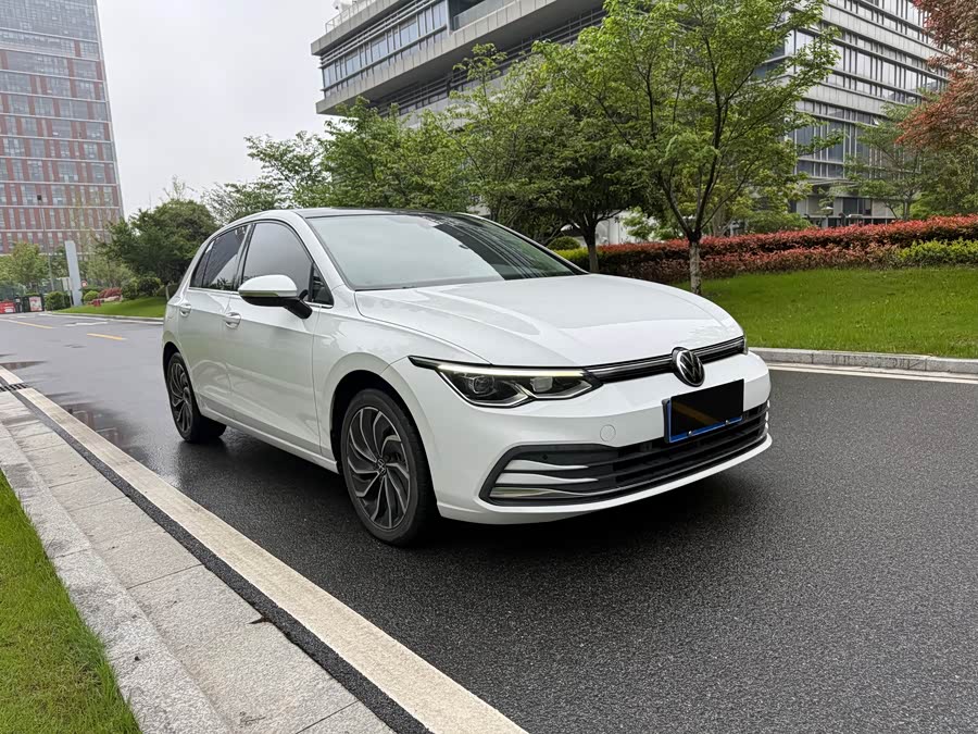 Volkswagen Golf 2021