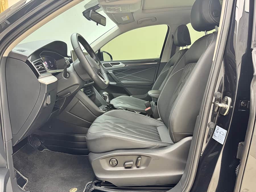 Volkswagen Tiguan L 2024