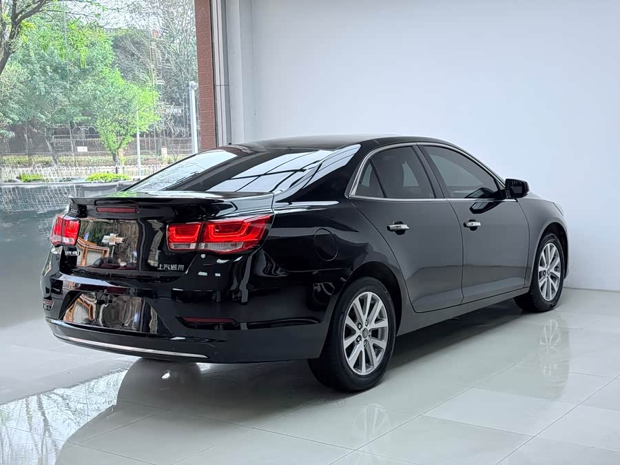 Chevrolet Malibu 2018 — фото 13
