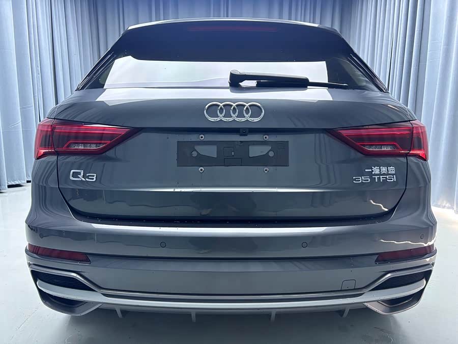 Audi Q3 2023 — фото 21