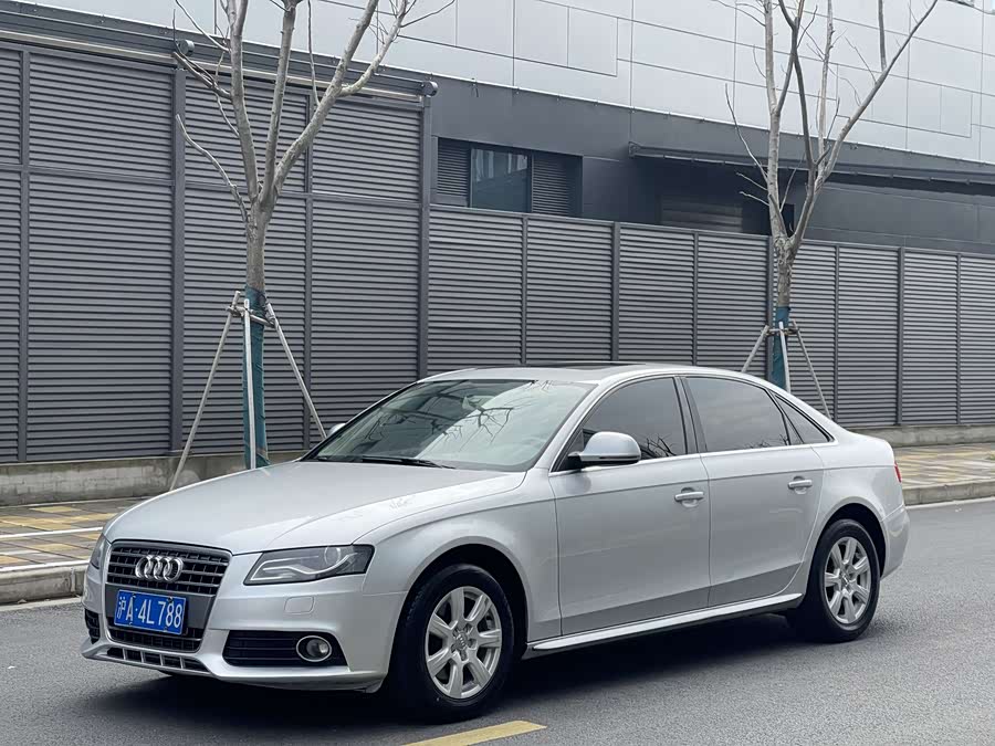 Audi A4L 2010
