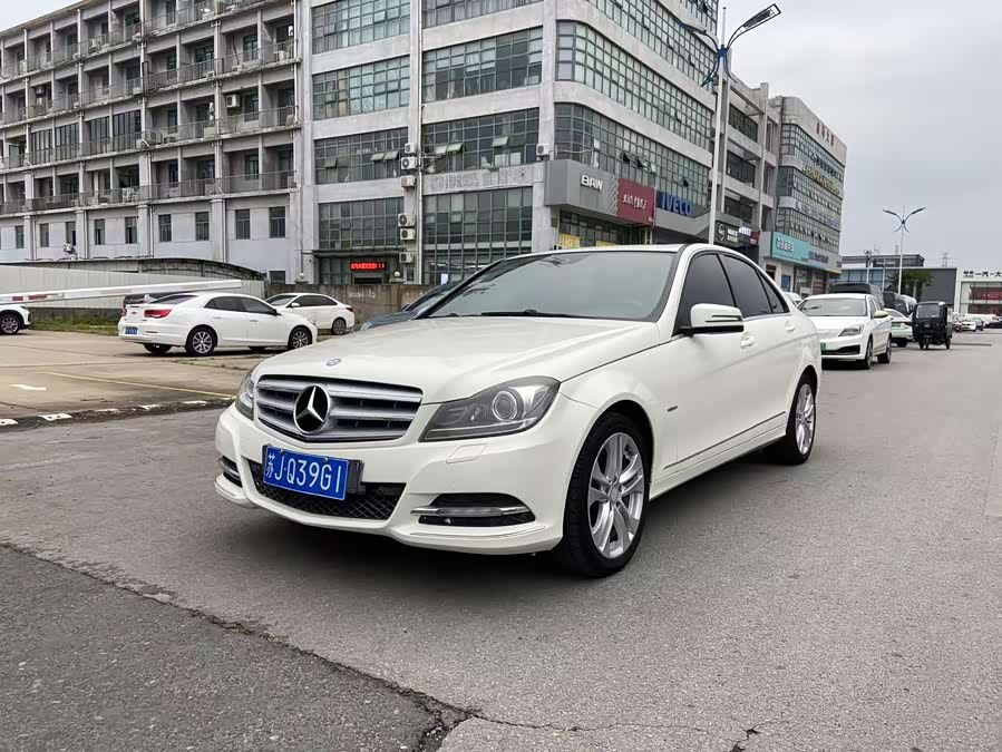 Mercedes-Benz C-Class 2011