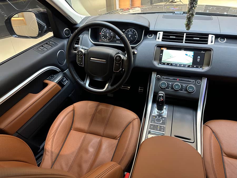 Land Rover Range Rover Sport 2017 — фото 12
