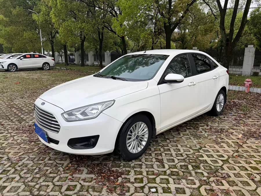 Ford Forrest 2015
