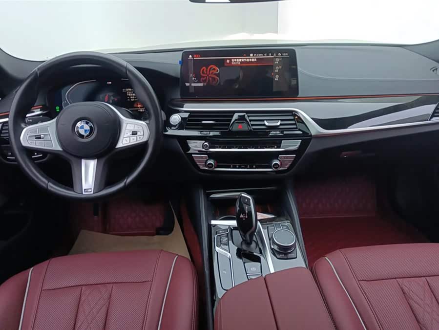BMW 5 Series 2022 — фото 12