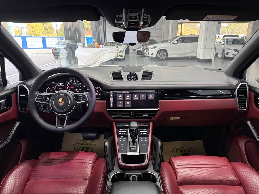 Porsche Cayenne 2018 — фото 10
