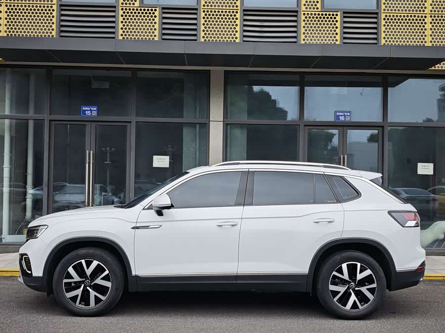 Volkswagen Tayron 2023