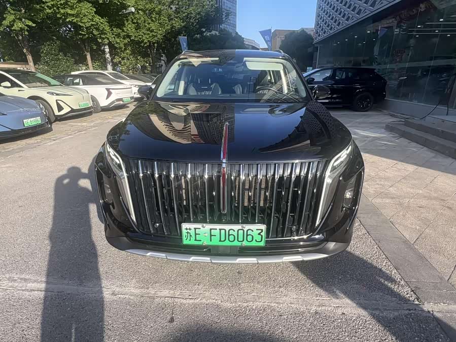 Hongqi HS7 PHEV 2025