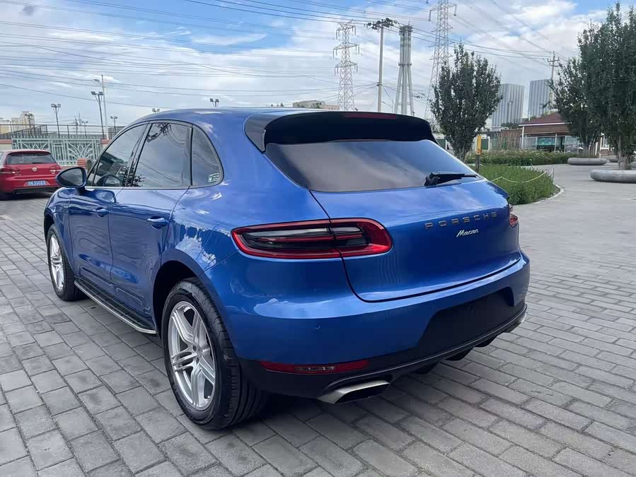 Porsche Macan 2014