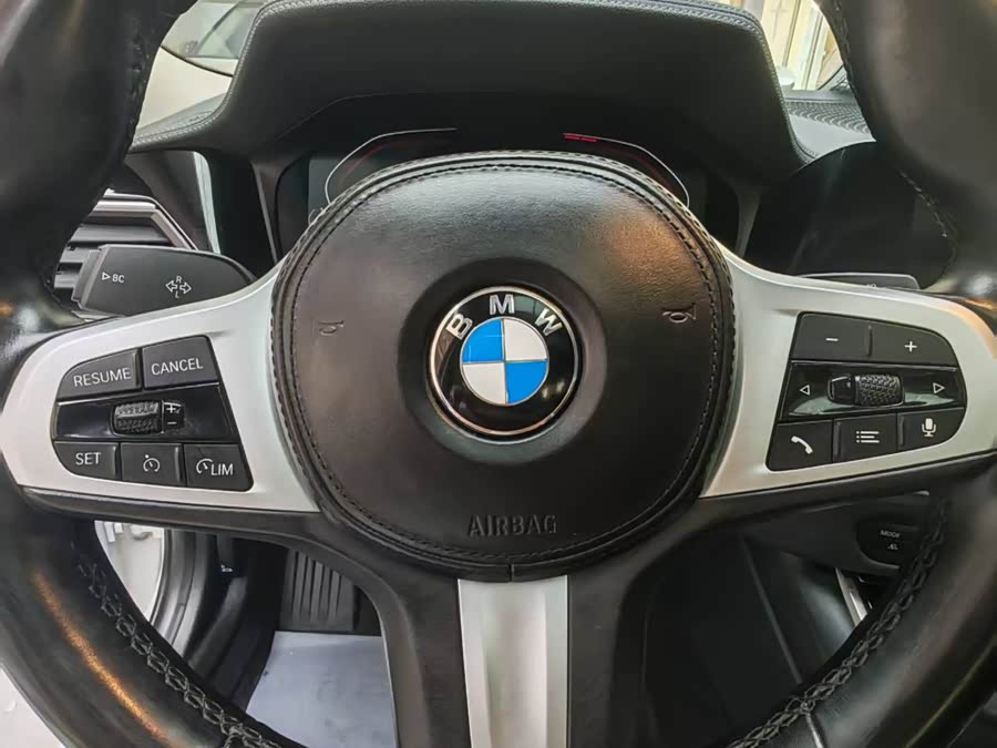 BMW 3 Series 2022 — фото 11