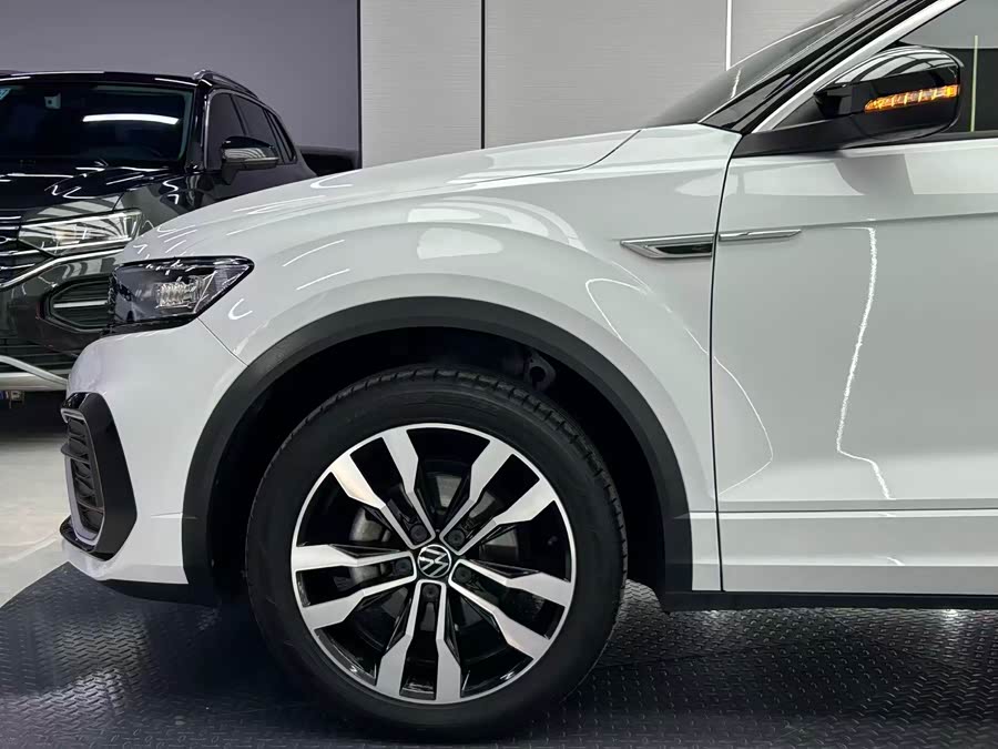 Volkswagen T-Roc 2022 — фото 8