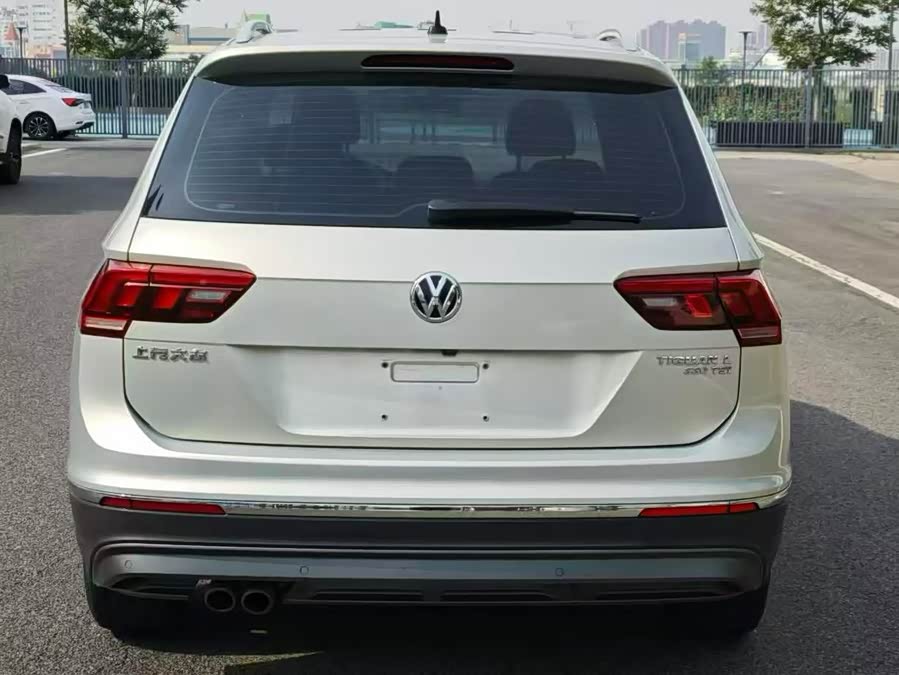 Volkswagen Tiguan L 2018