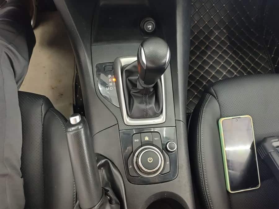 Mazda 3 Angkesela 2017 — фото 14