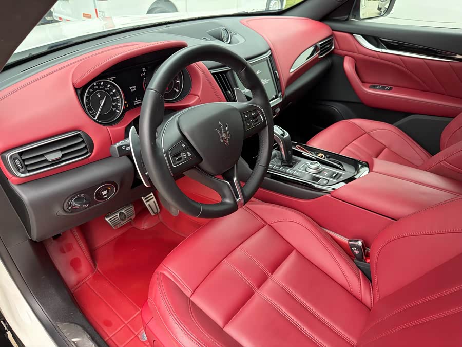 Maserati Levante 2022