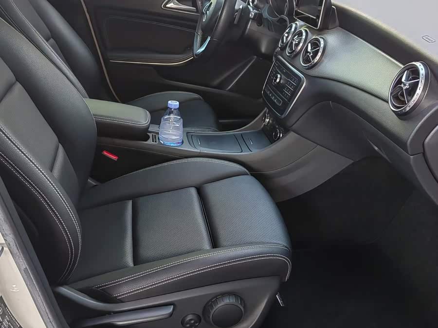 Mercedes-Benz GLA 2016 — фото 18