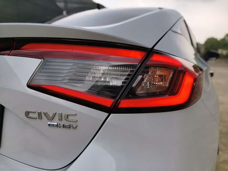 Honda Civic 2023 — фото 18