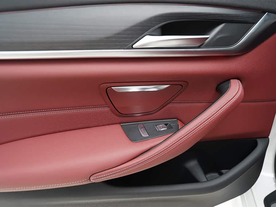 BMW 5 Series 2022 — фото 15
