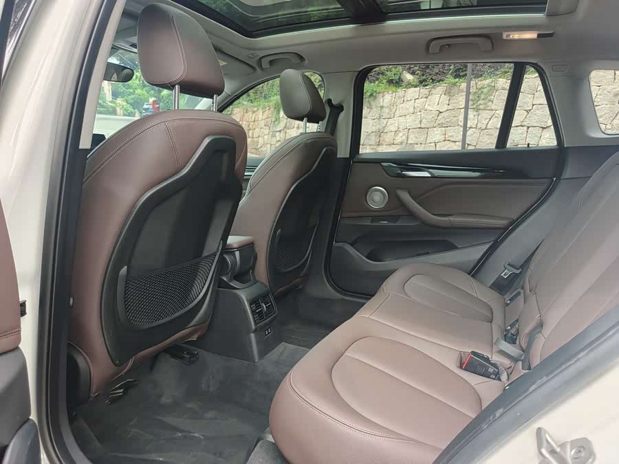 BMW X1 2022 — фото 15