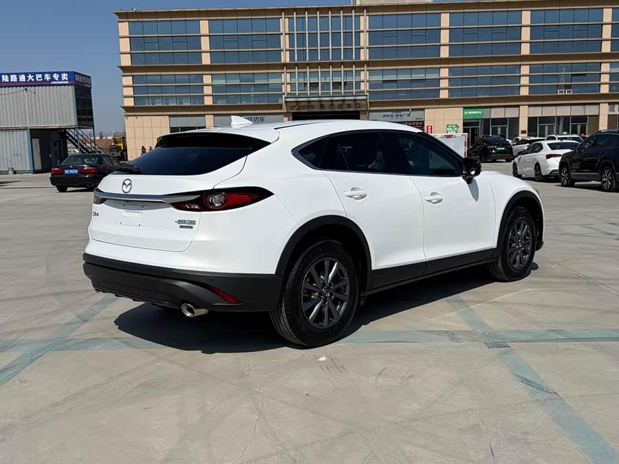 Mazda CX-4 2021