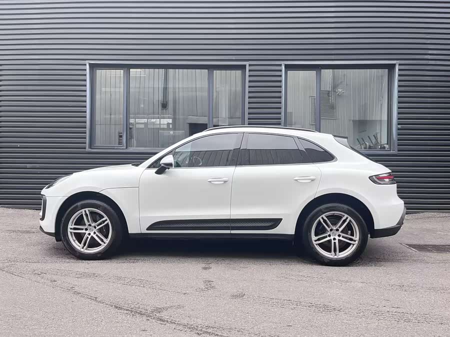 Porsche Macan 2024