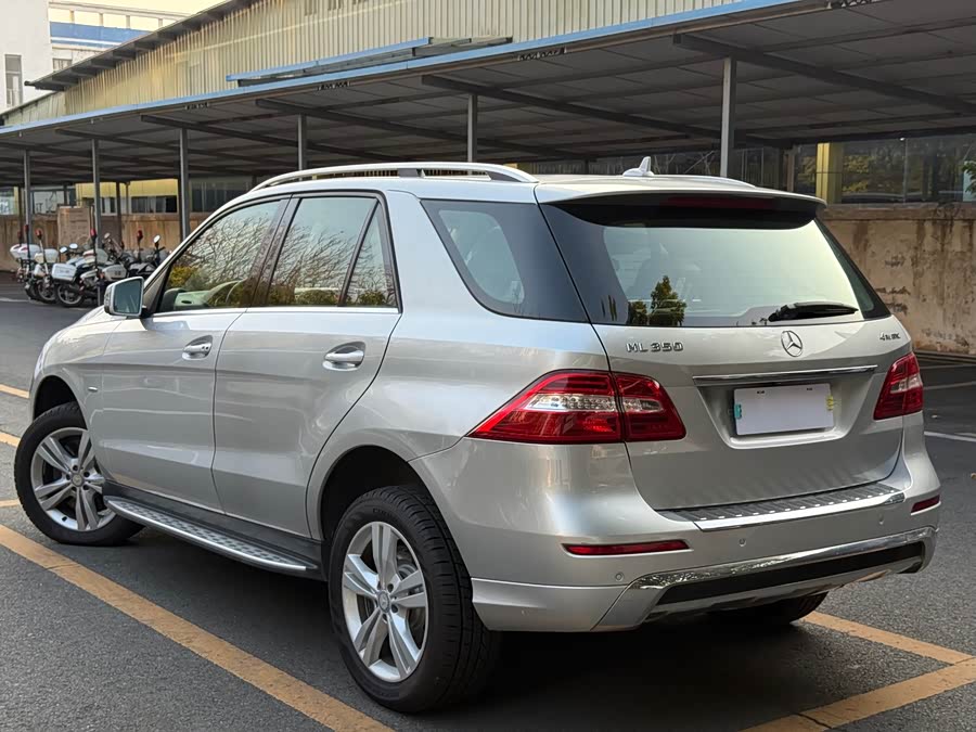 Mercedes-Benz M-Class 2012