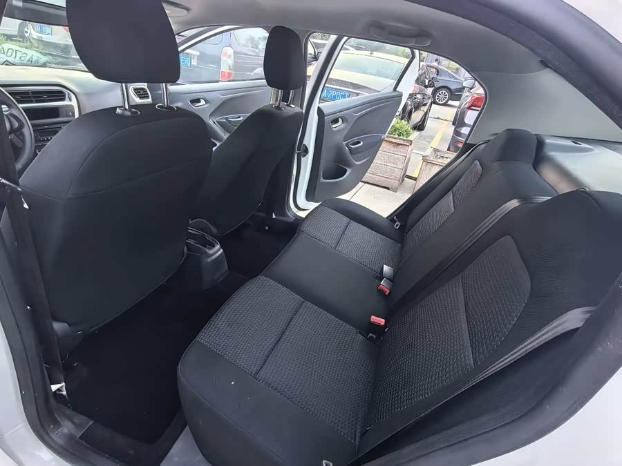 Peugeot 301 2014