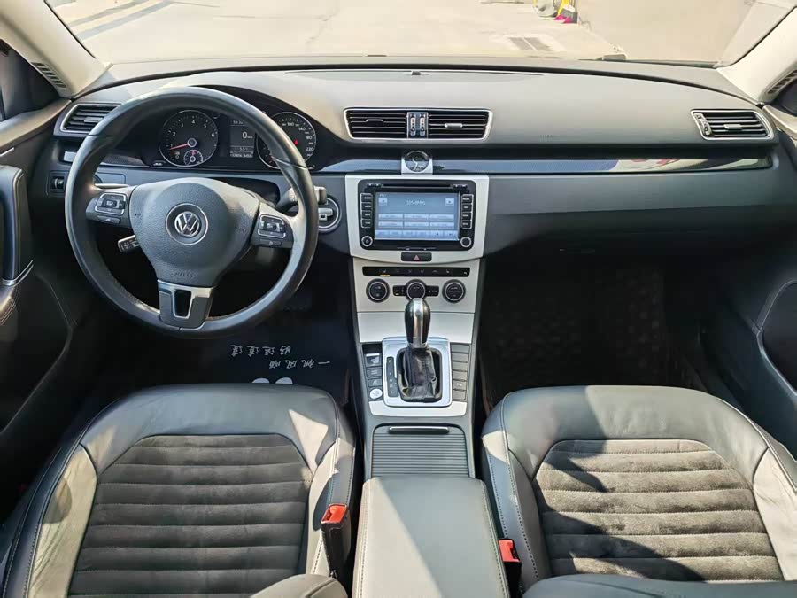Volkswagen Magotan 2015