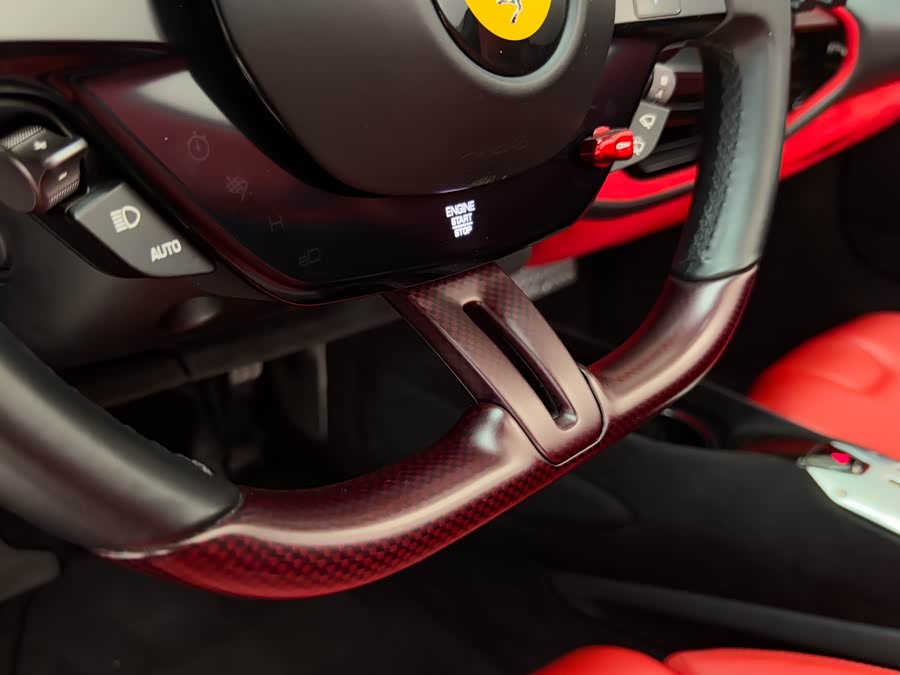 Ferrari SF90 2021 — фото 19