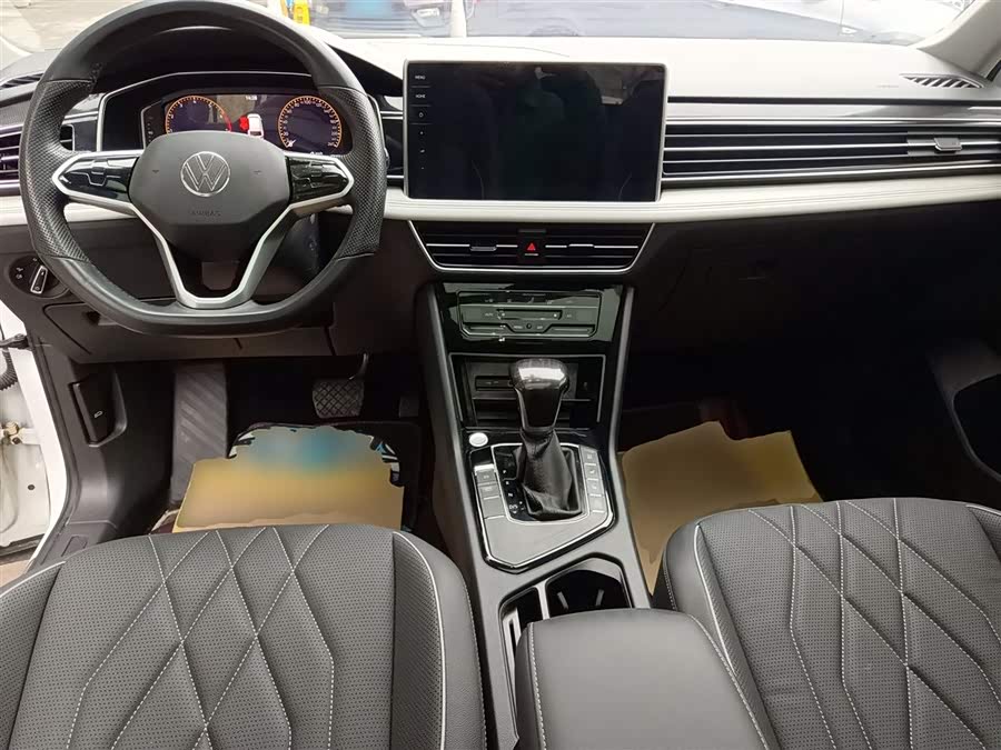 Volkswagen Tiguan L 2023