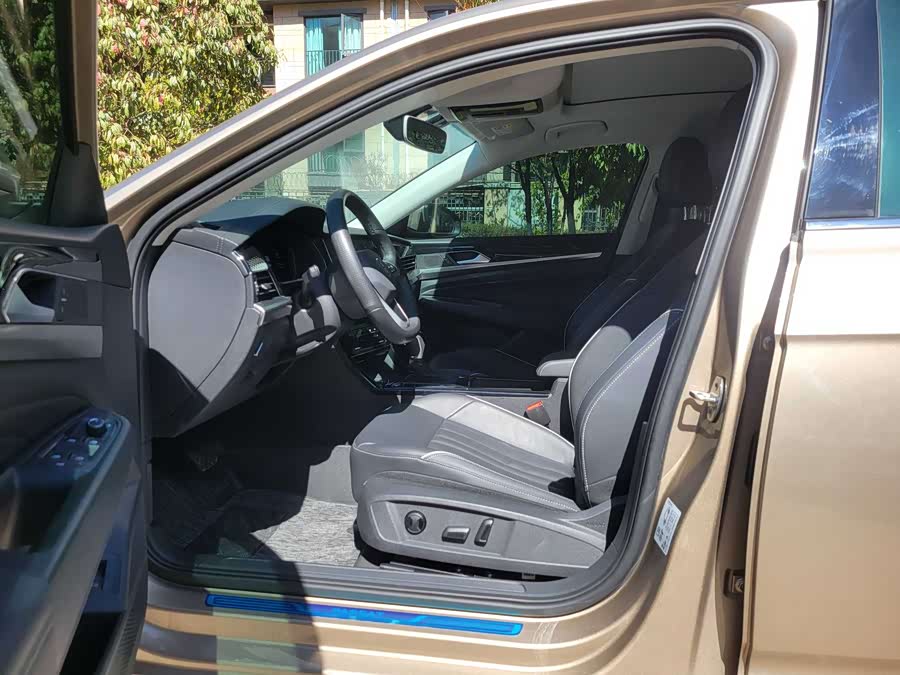 Volkswagen Passat 2022