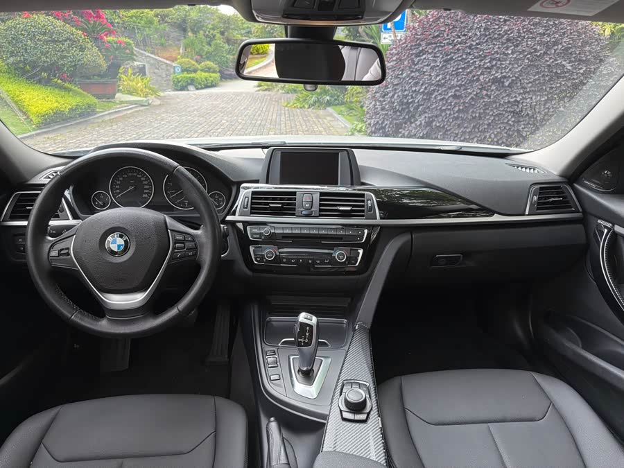 BMW 3 Series 2017