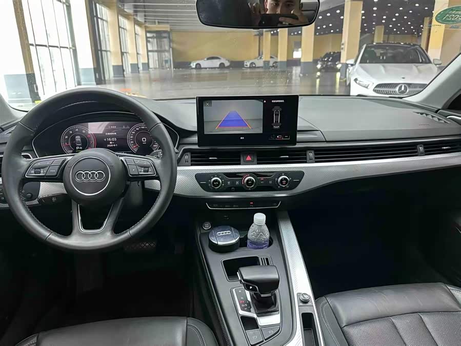 Audi A4L 2020