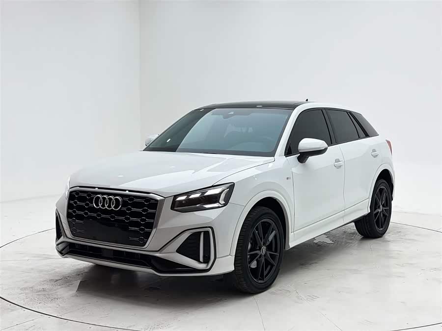 Audi Q2L 2022