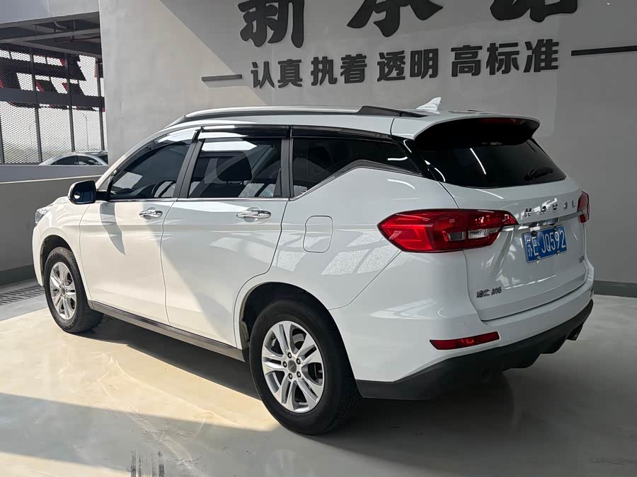 Haval M6 2017 — фото 11
