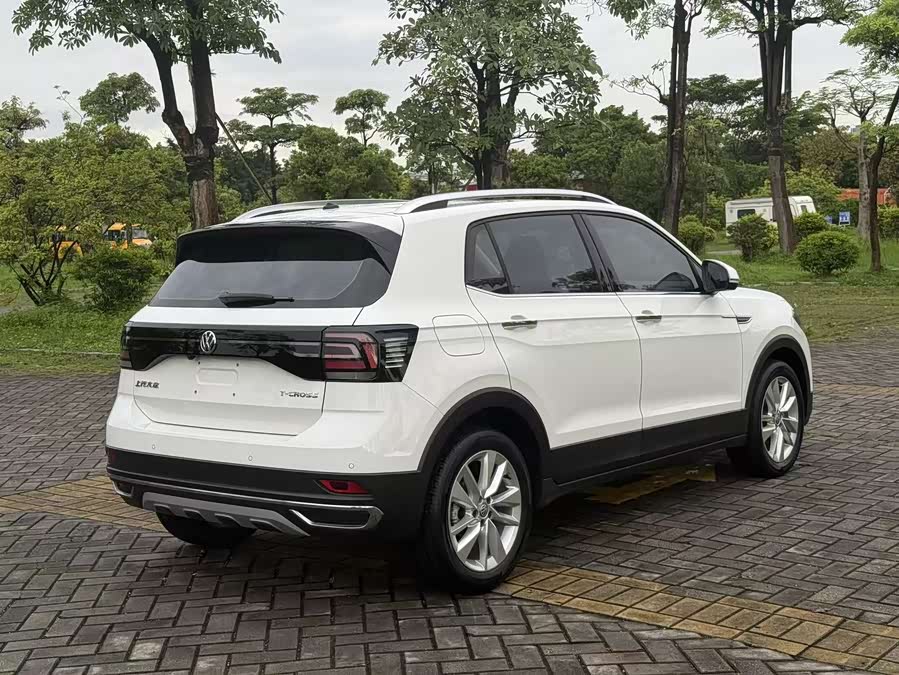 Volkswagen T-Cross 2020 — фото 14