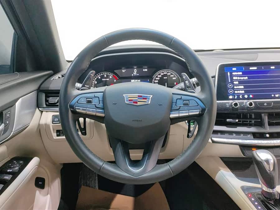 Cadillac CT4 2023 — фото 15