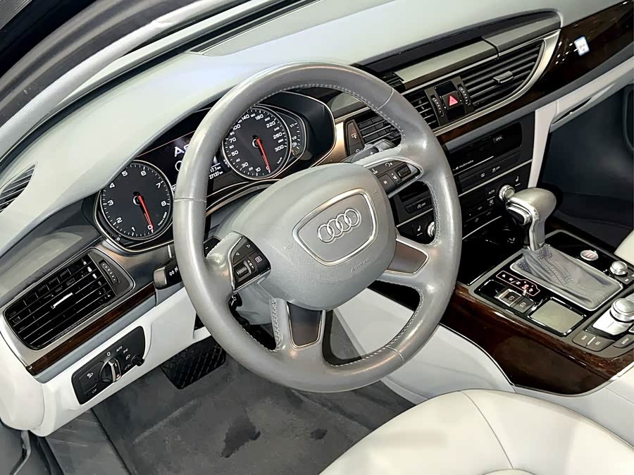 Audi A6L 2012 — фото 10