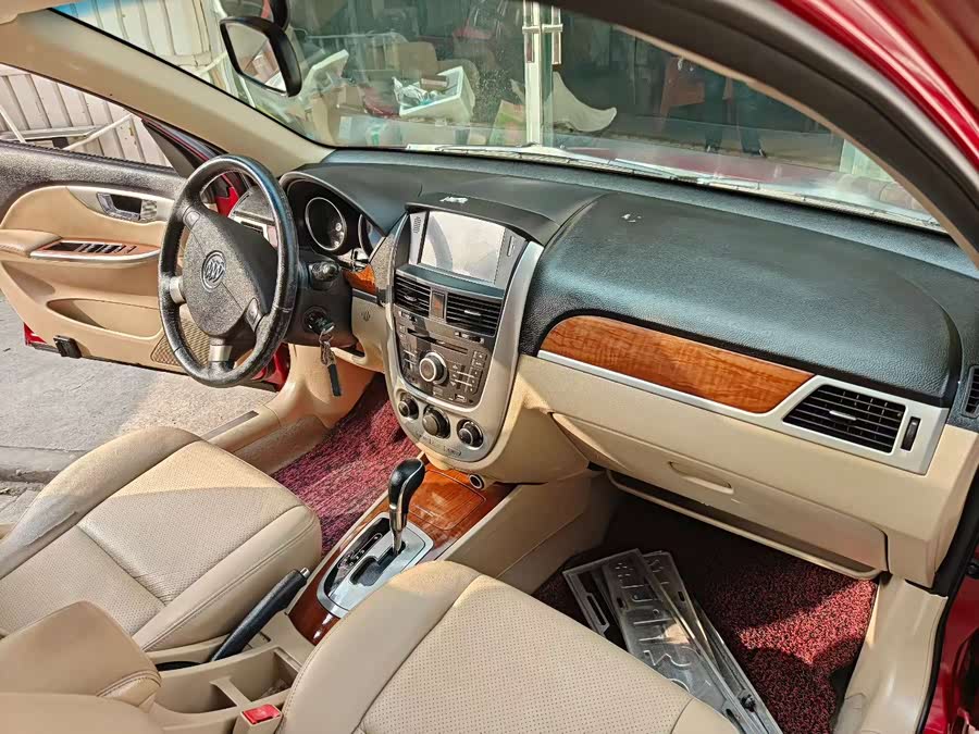 Buick Excelle 2013