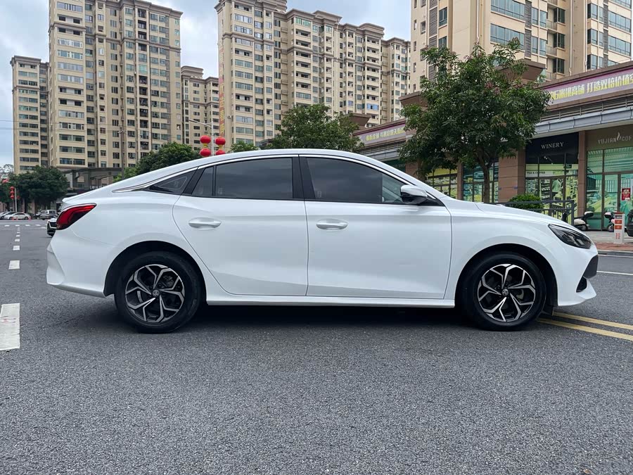 MG MG5 2023