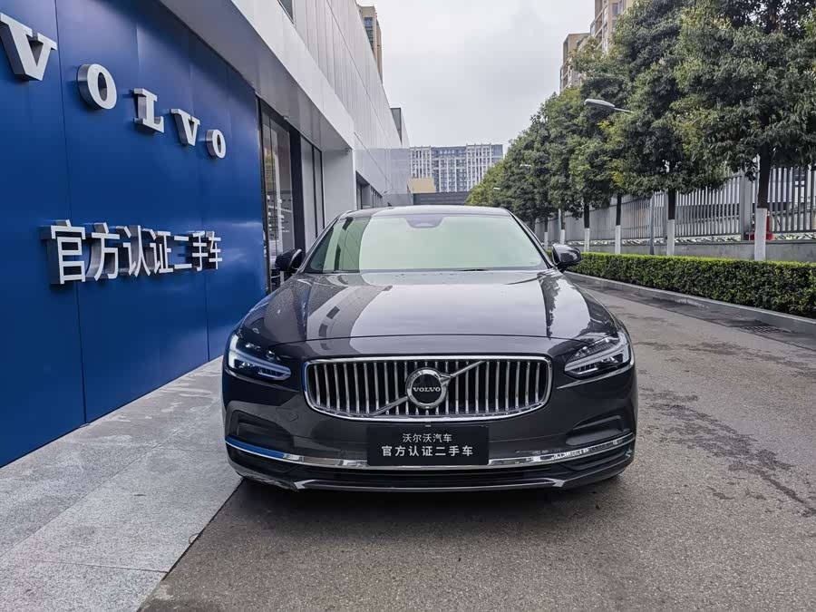Volvo S90 2023