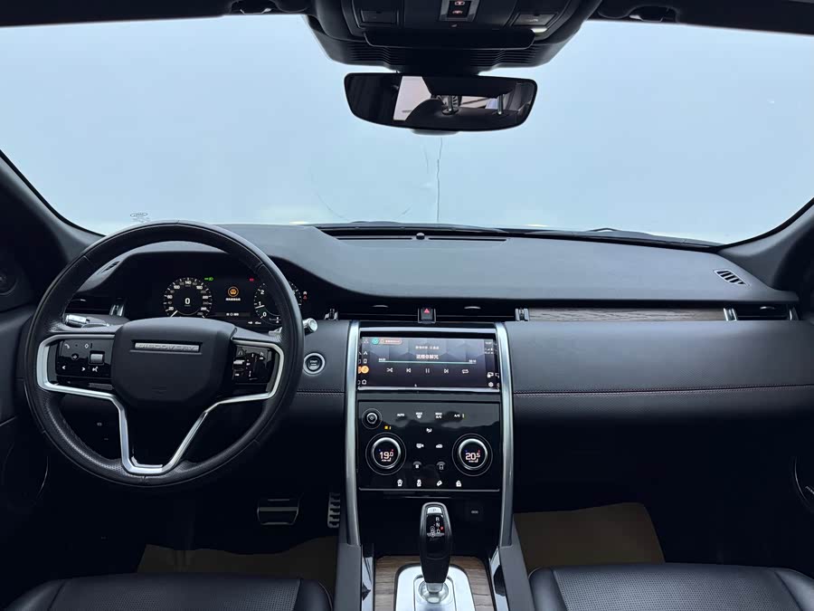 Land Rover Discovery Sport 2022 — фото 10