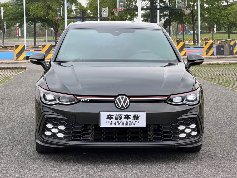 Volkswagen Golf GTI 2023