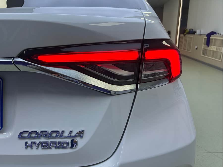 Toyota Corolla 2023 — фото 22