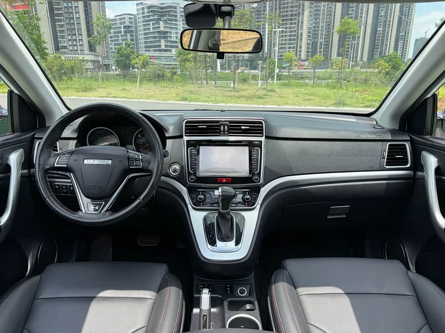 Haval H6 2015 — фото 13
