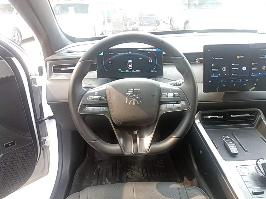 BYD Qin PLUS 2025 — фото 11