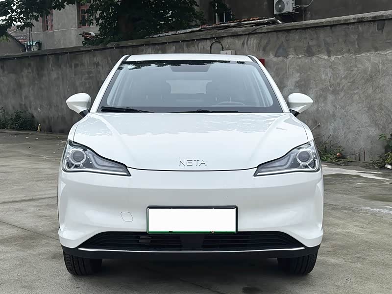 Neta V 2022