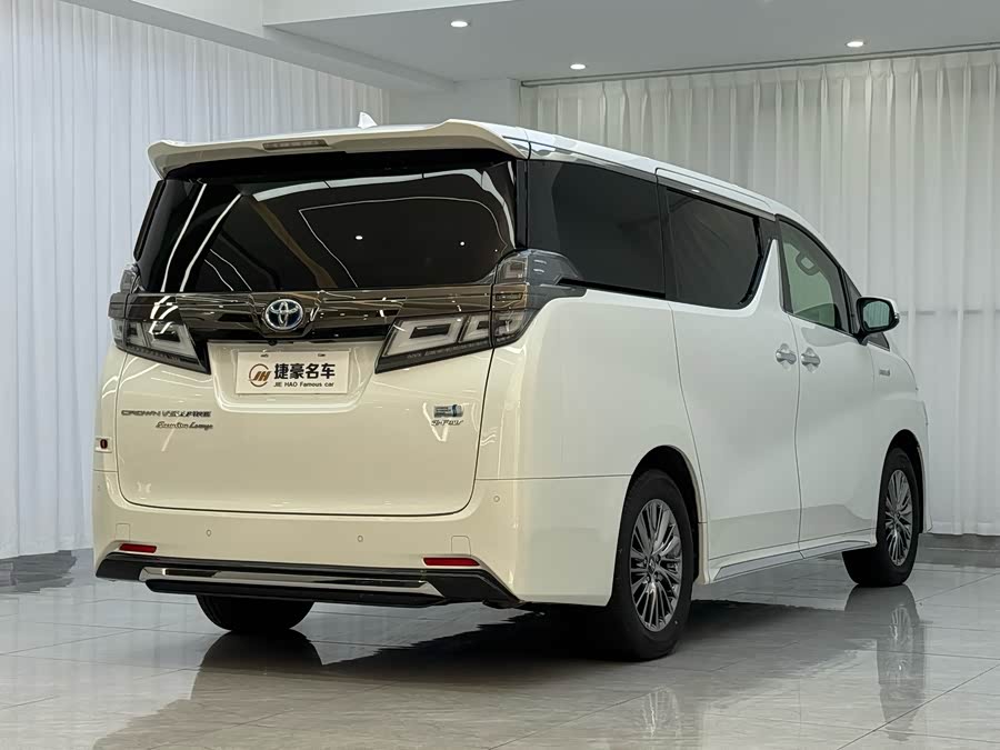 Toyota Vellfire 2023 — фото 13