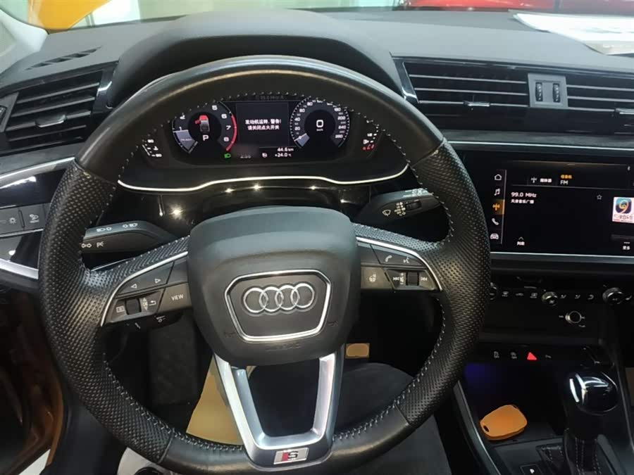 Audi Q3 Sportback 2020 — фото 11