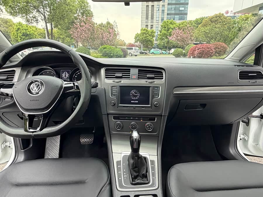 Volkswagen Golf 2016
